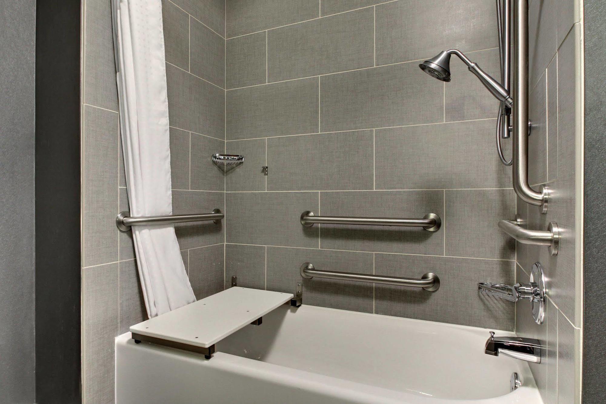 Holiday Inn Express & Suites Albany Eksteriør billede